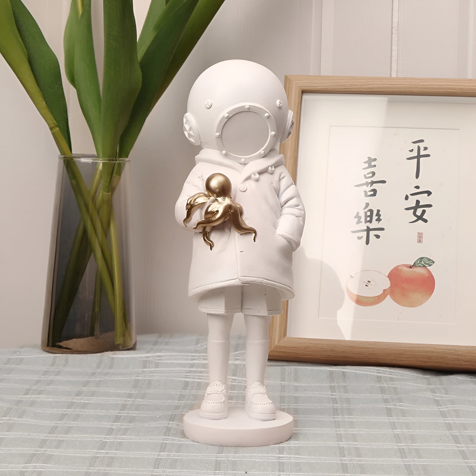 Statue Banksy Deepsea